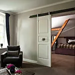ホテル Herrenhaus Gut Neuruppersdorf ティメンドルファー・シュトラント