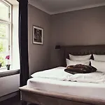 Herrenhaus Gut Neuruppersdorf * ティメンドルファー・シュトラント