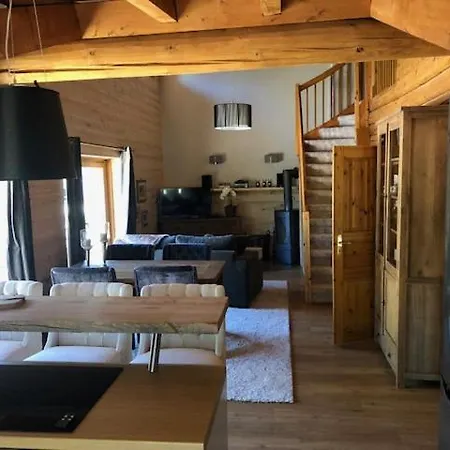 Herrenhaus Gut Neuruppersdorf Szálloda *