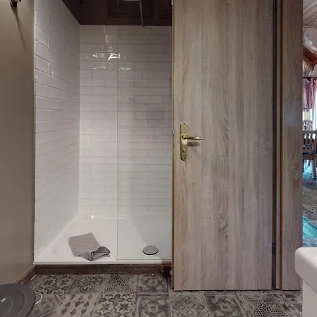 Szálloda Herrenhaus Gut Neuruppersdorf