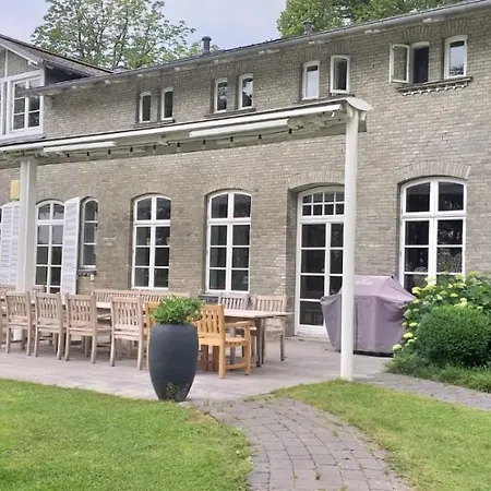Herrenhaus Gut Neuruppersdorf 티멘도르프스트랜드