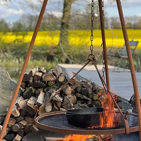 Herrenhaus Gut Neuruppersdorf Hotel