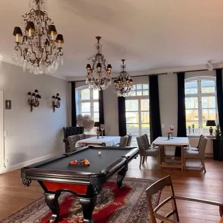 Herrenhaus Gut Neuruppersdorf * ティメンドルファー・シュトラント