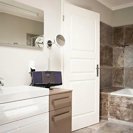 Szálloda Herrenhaus Gut Neuruppersdorf *