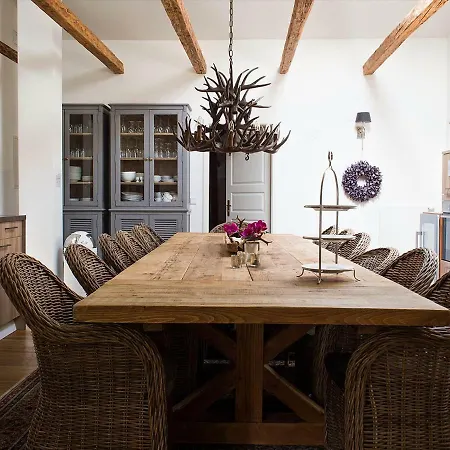 Herrenhaus Gut Neuruppersdorf ティメンドルファー・シュトラント